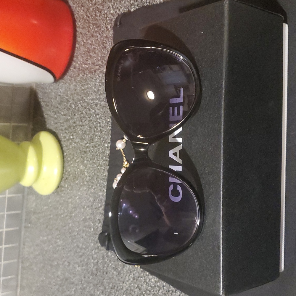 Chanel Sunglasses - Picture 5 of 16